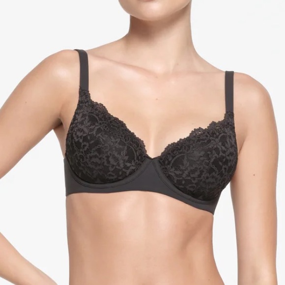 SKIMS Full Coverage Bra 34D Fits Everybody Lace NWT - Picture 2 of 5